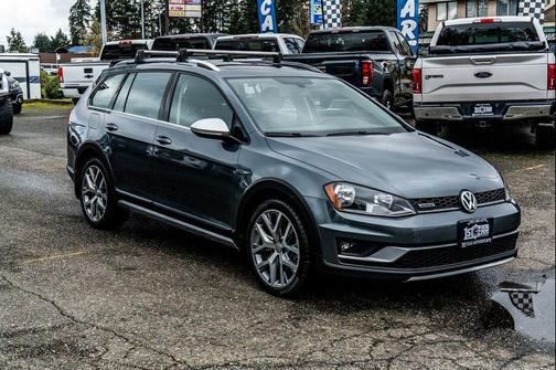 2017 Volkswagen Golf Alltrack TSI S