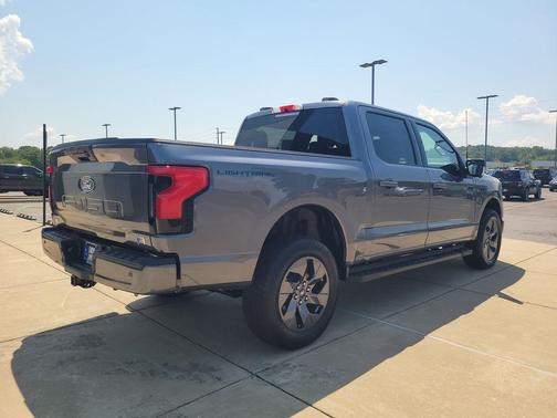 2025 Ford F-150 Lightning Flash