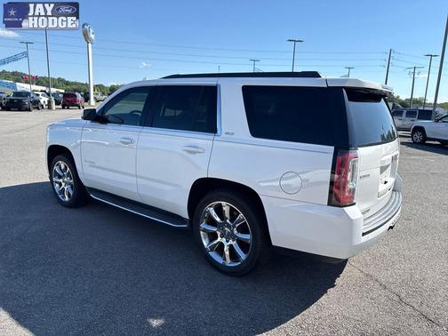 Summit White 2017 GMC Yukon SLT