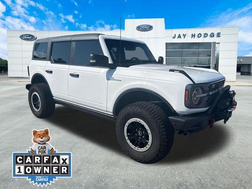 Oxford White 2023 Ford Bronco Badlands
