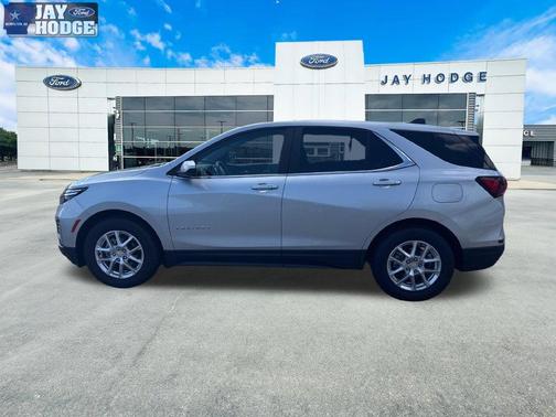 Silver Ice Metallic 2022 Chevrolet Equinox 1LT