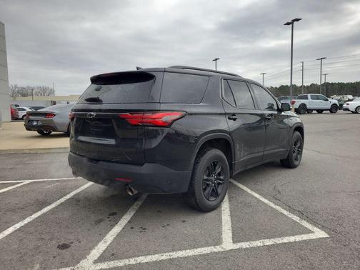 2023 Chevrolet Traverse LS