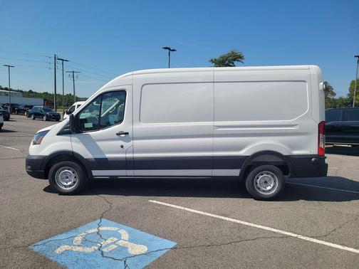 2025 Ford Transit-250 148 WB Medium Roof Cargo