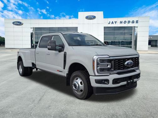 2026 Ford F-350 Platinum