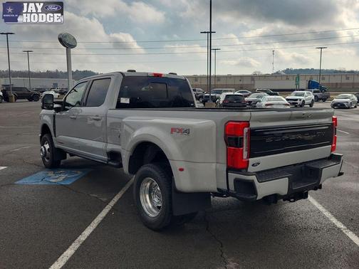 2026 Ford F-350 Platinum