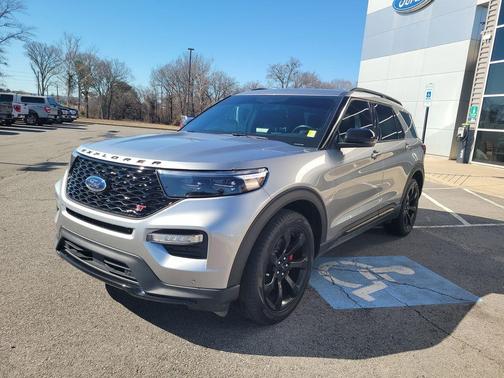 2024 Ford Explorer ST