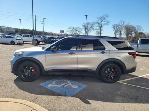 2024 Ford Explorer ST