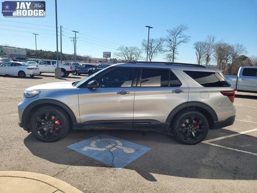 2024 Ford Explorer ST