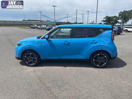 Surf Blue 2025 Kia Soul EX