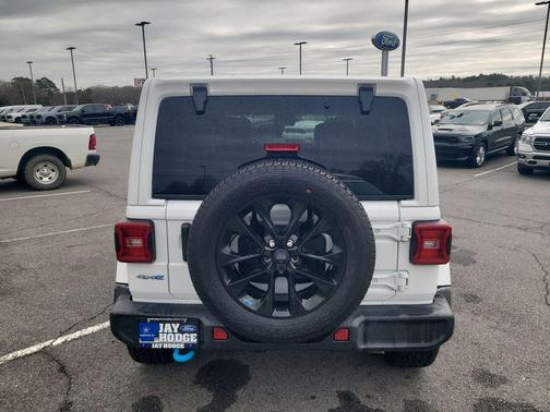 2022 Jeep Wrangler Unlimited 4xe Sahara