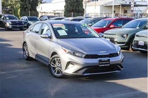 2022 Kia Forte LXS