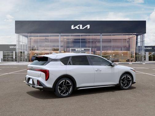 Snow White Pearl 2026 Kia K4 GT-LINE