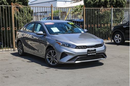 2023 Kia Forte LXS