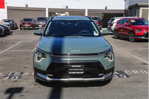 2023 Kia Niro EX Touring