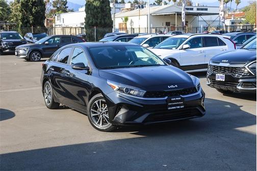 2022 Kia Forte LXS