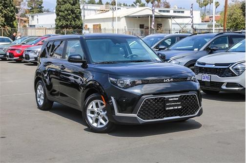 2023 Kia Soul LX