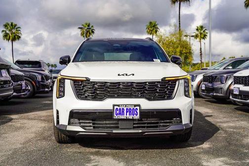 Snow White Pearl 2026 Kia Sorento Plug-In Hybrid X-LINE SX PRESTIGE