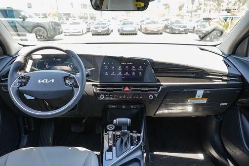 Green 2026 Kia Niro EX