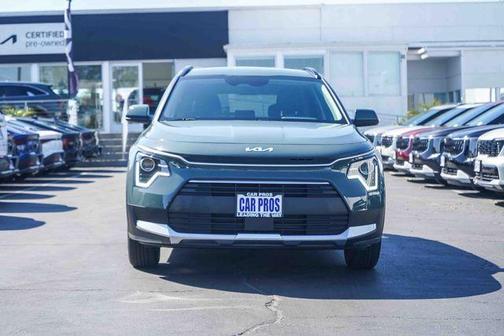 Green 2026 Kia Niro EX