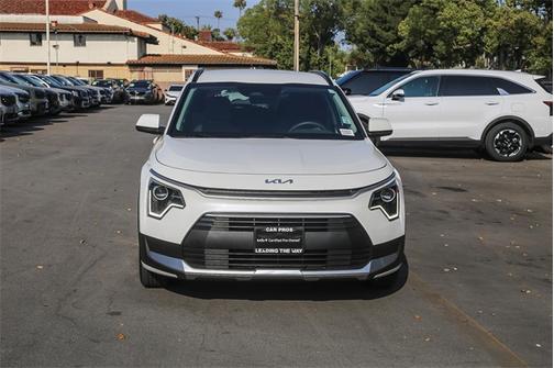 2024 Kia Niro LX