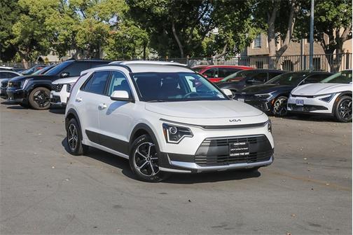 2024 Kia Niro LX