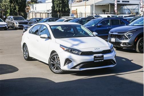 2022 Kia Forte LXS