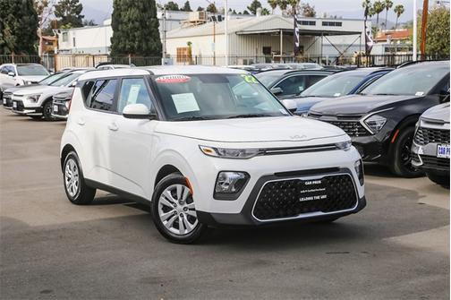 2022 Kia Soul LX
