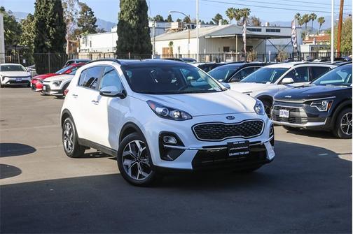 2022 Kia Sportage EX