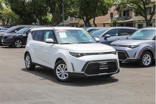 2023 Kia Soul LX