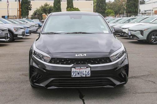 Aurora Black Pearl 2023 Kia Forte LXS