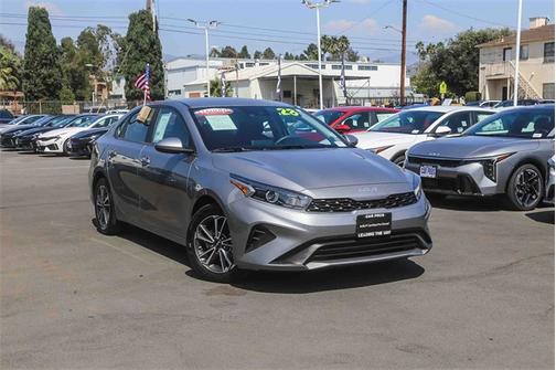 2023 Kia Forte LXS