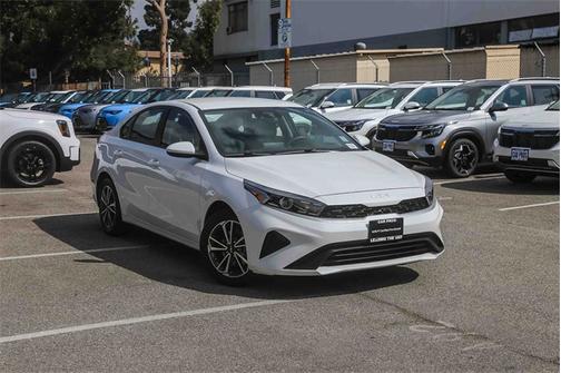 2023 Kia Forte LXS