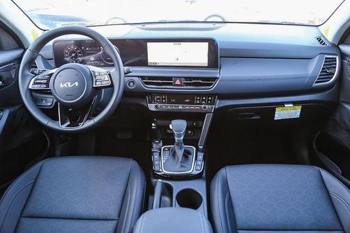 Snow White Pearl 2026 Kia Seltos EX