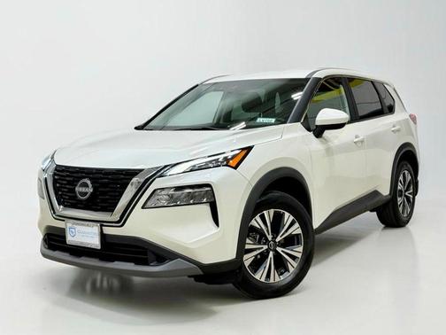 White 2023 Nissan Rogue SV