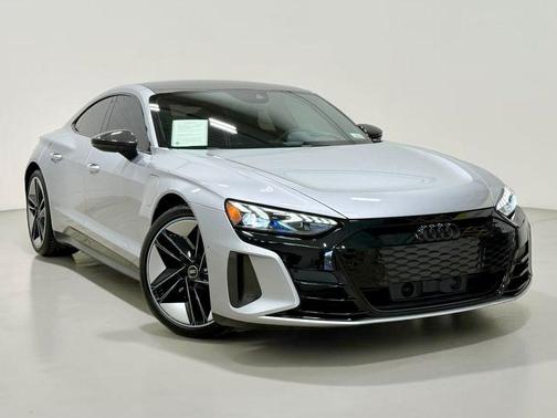 Florett Silver Metallic 2022 Audi RS e-tron GT Base