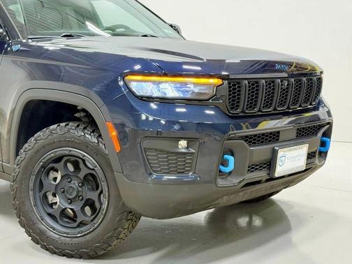 Midnight Sky 2022 Jeep Grand Cherokee 4xe Trailhawk