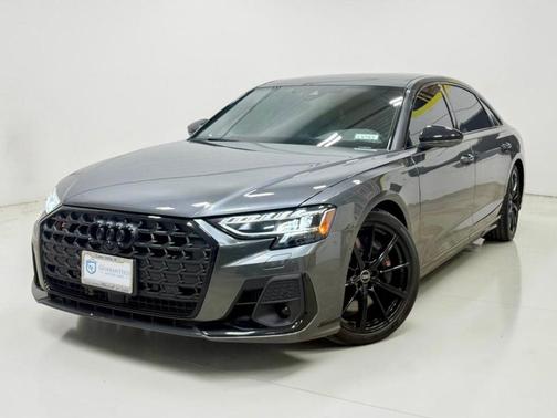 Daytona Gray Pearl Effect 2023 Audi S8 4.0T quattro