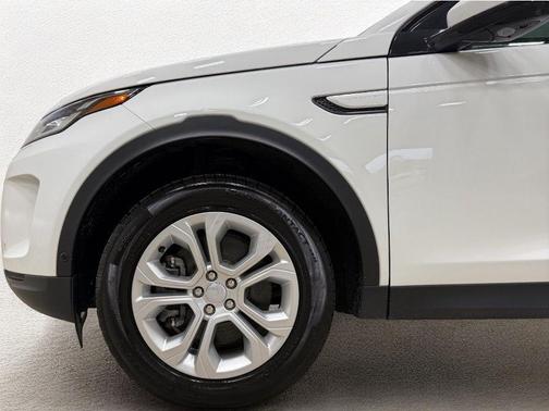 White 2021 Land Rover Discovery Sport S