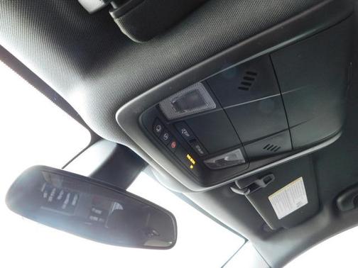 Photo 3 of 22 of 2019 Chevrolet Equinox 1LT