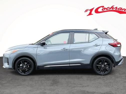 2023 Nissan Kicks SR
