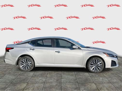 2025 Nissan Altima SV AWD