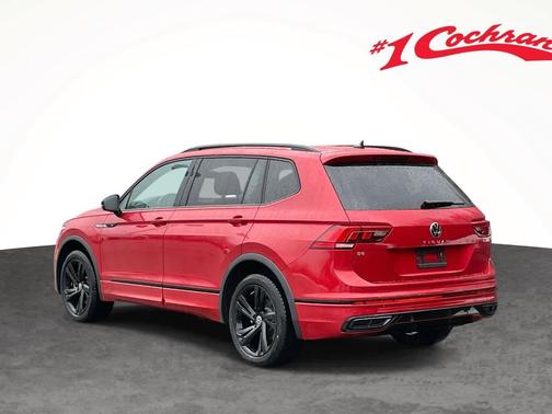 2024 Volkswagen Tiguan 2.0T SE R-Line Black