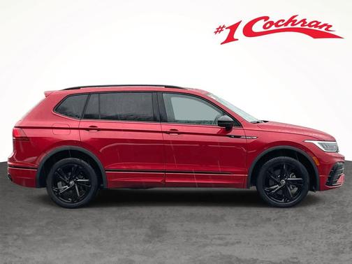 2024 Volkswagen Tiguan 2.0T SE R-Line Black