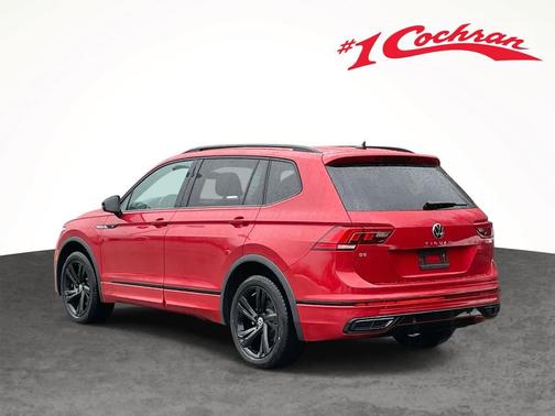 2024 Volkswagen Tiguan 2.0T SE R-Line Black