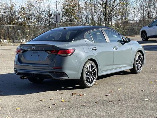 2025 Nissan Sentra SR