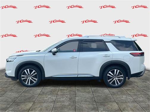 2023 Nissan Pathfinder Platinum