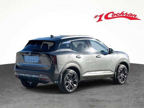 2025 Nissan Kicks SR