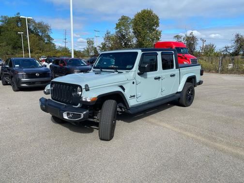 2023 Jeep Gladiator Sport S