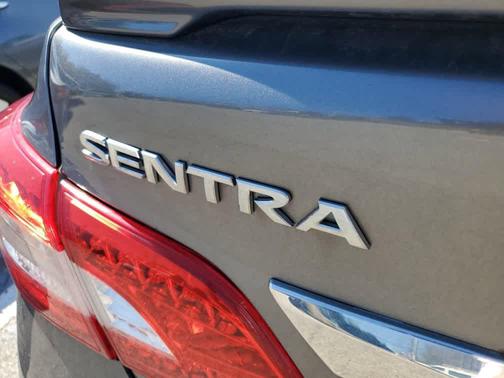 Gun Metallic 2015 Nissan Sentra SR
