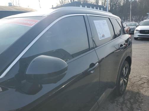 2024 Nissan Rogue SL